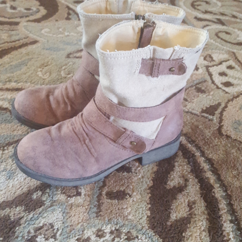 Roxy booties